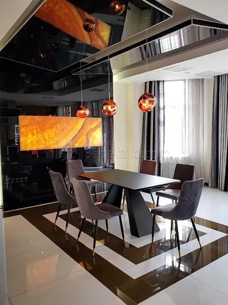 Аренда 5-комнатной квартиры 300 м², Генуэзская ул.