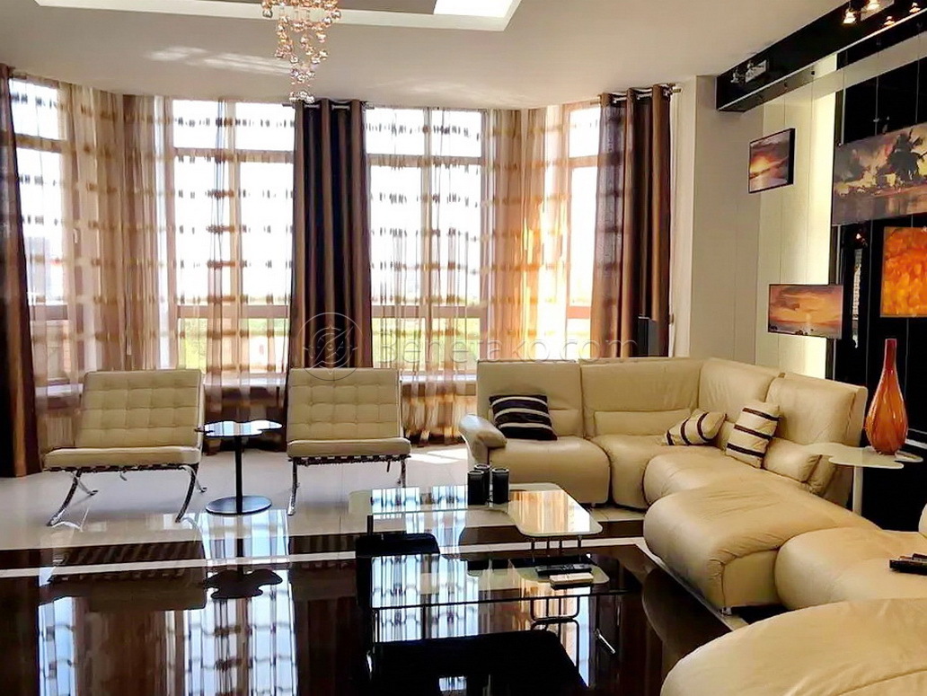 Аренда 5-комнатной квартиры 300 м², Генуэзская ул.