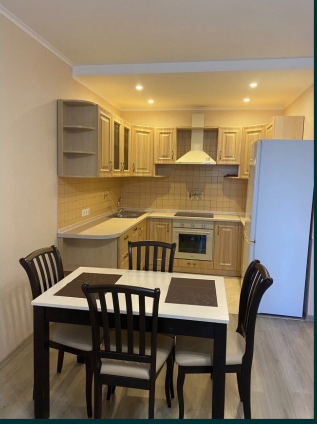 Аренда 2-комнатной квартиры 60 м², Комбинатная ул., 25