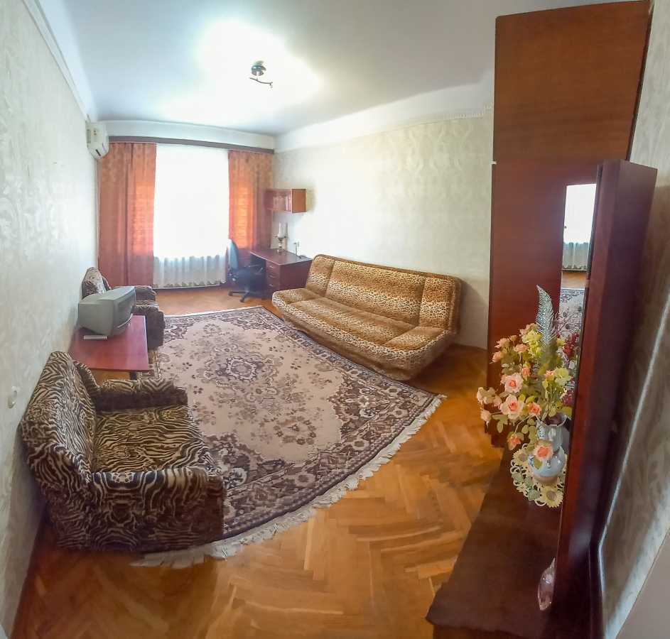 Продажа 2-комнатной квартиры 45 м², Донецкая ул., 53