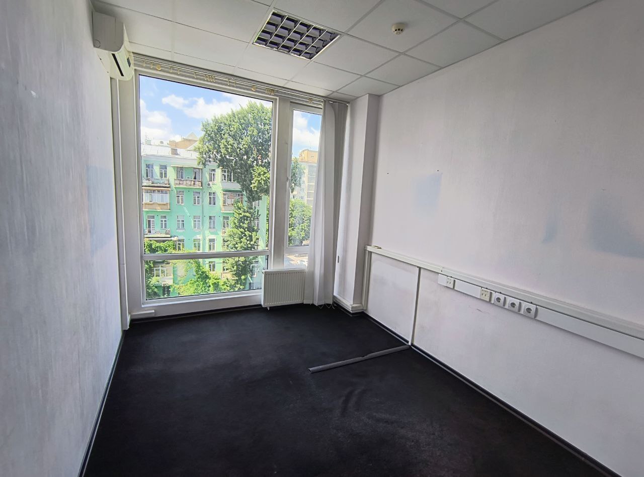 Аренда помещения свободного назначения 162 м², Эспланадная ул.