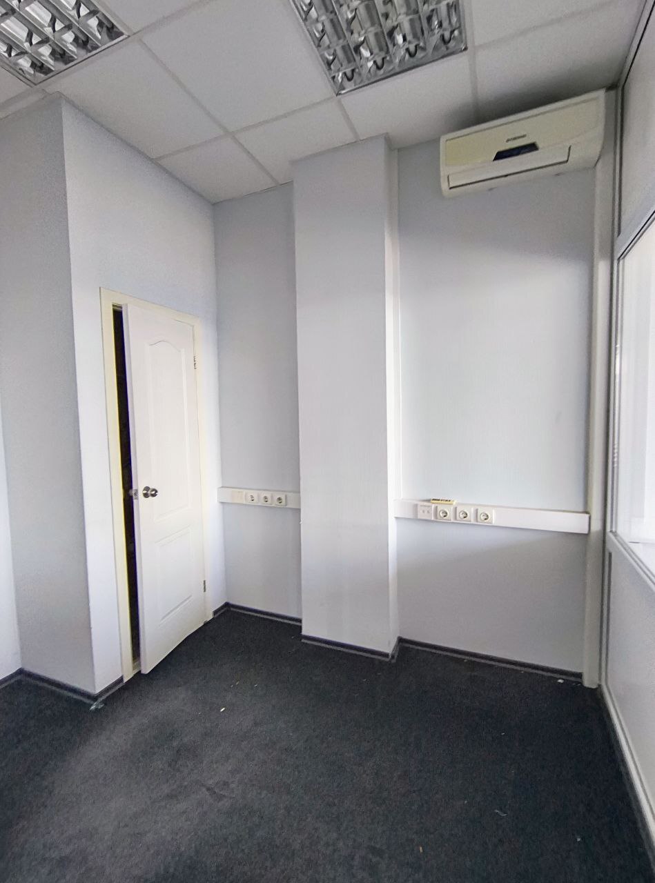 Аренда помещения свободного назначения 162 м², Эспланадная ул.