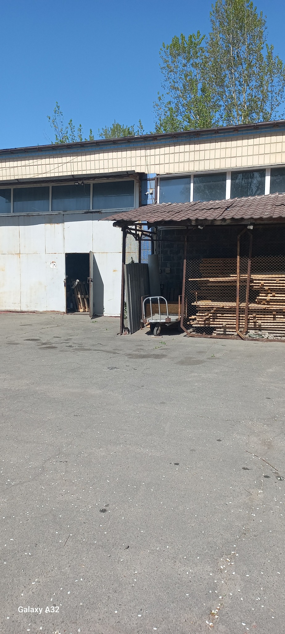 Аренда склада 340 м², Семьи Сосниных ул.