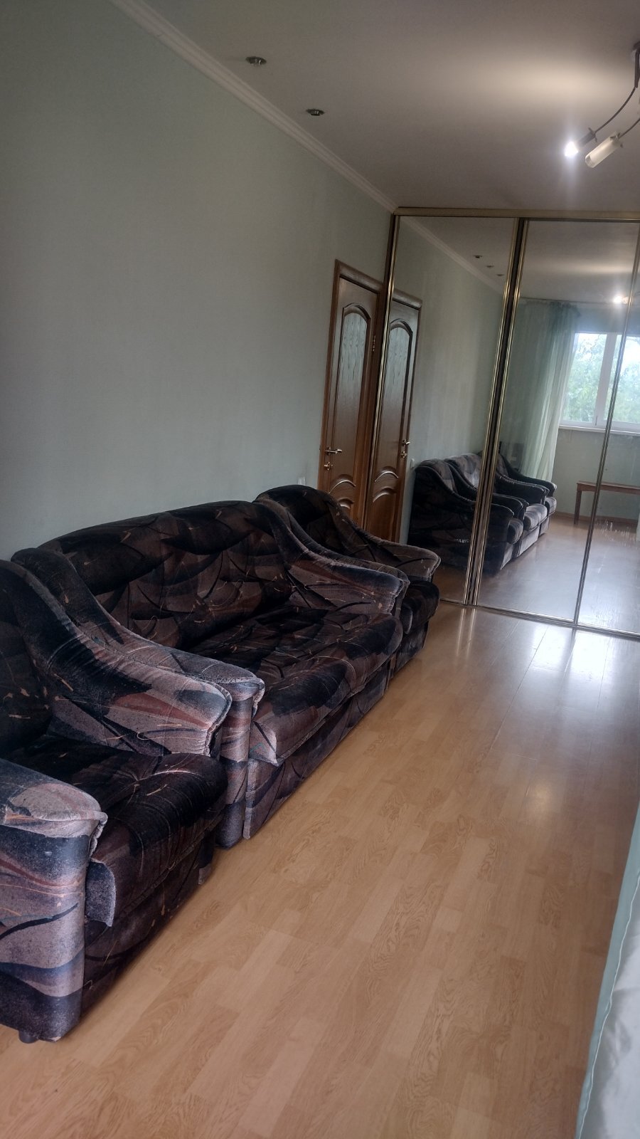 Оренда 1-кімнатної квартири 42 м², Квітневий пров., 1