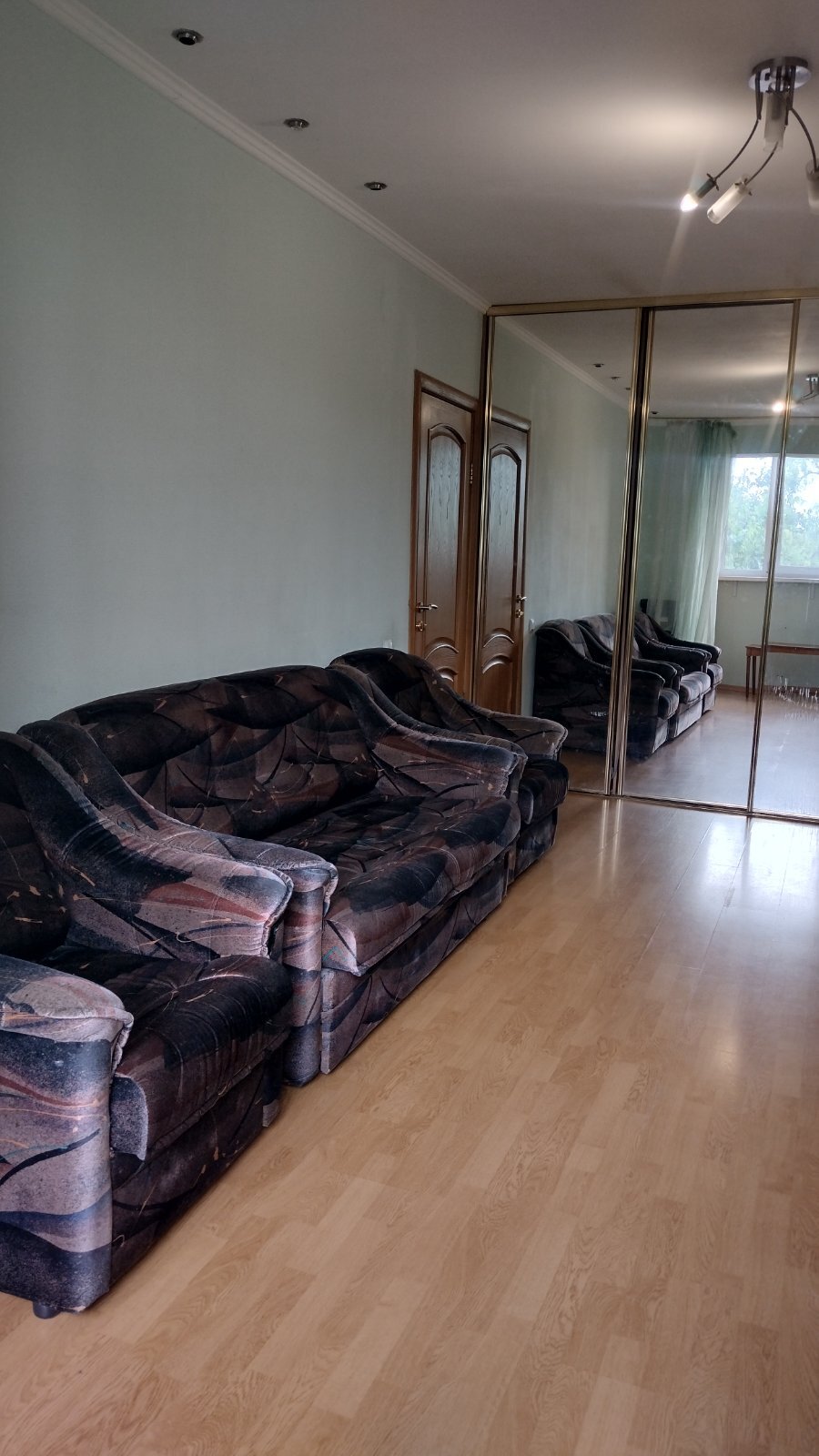 Оренда 1-кімнатної квартири 42 м², Квітневий пров., 1