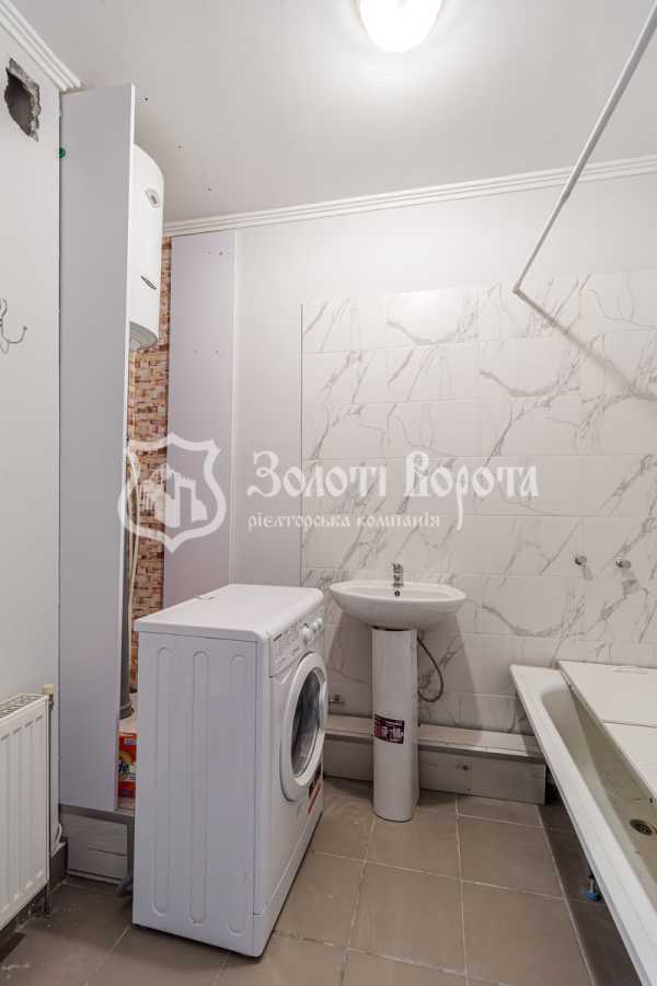 Продажа 2-комнатной квартиры 74 м², Моторный пер., 11А