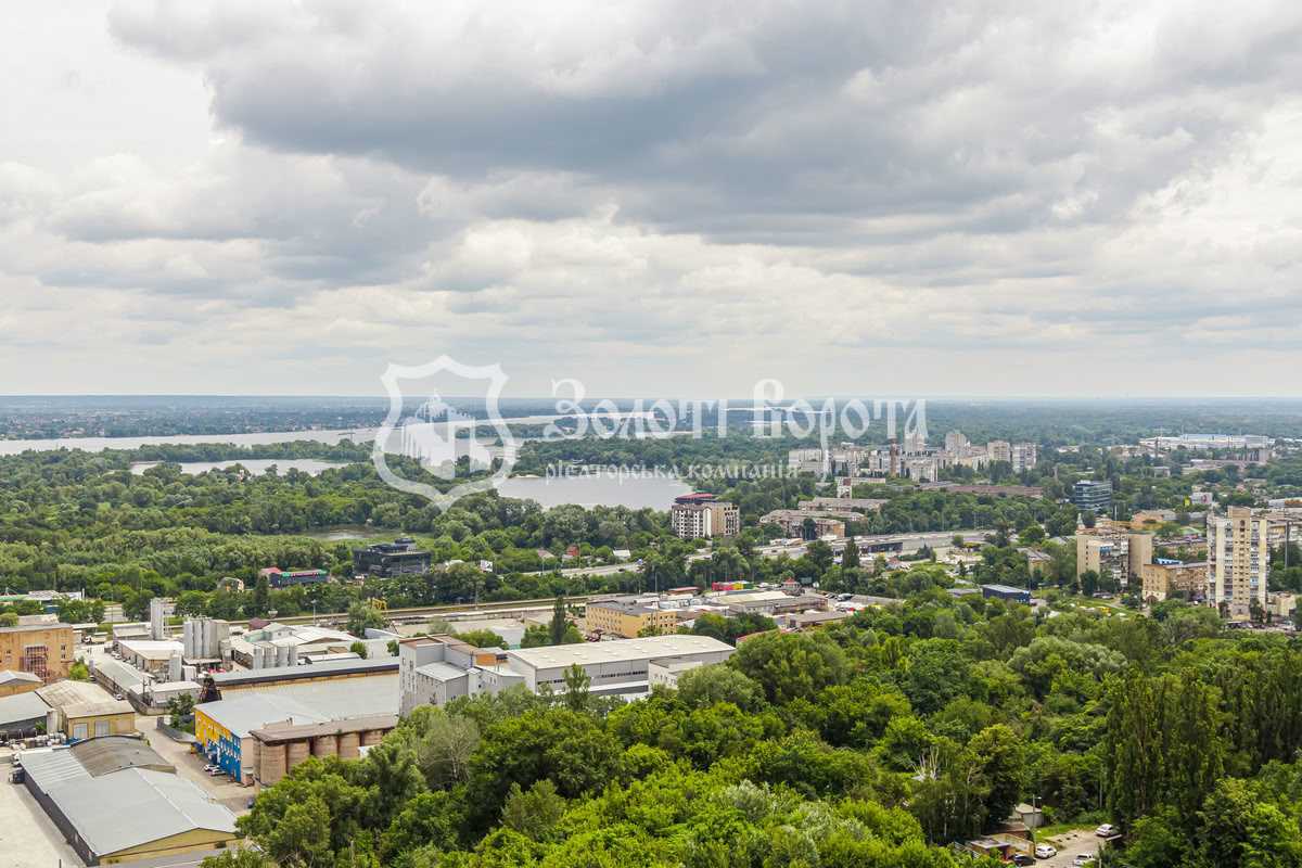 Продажа 2-комнатной квартиры 74 м², Моторный пер., 11А