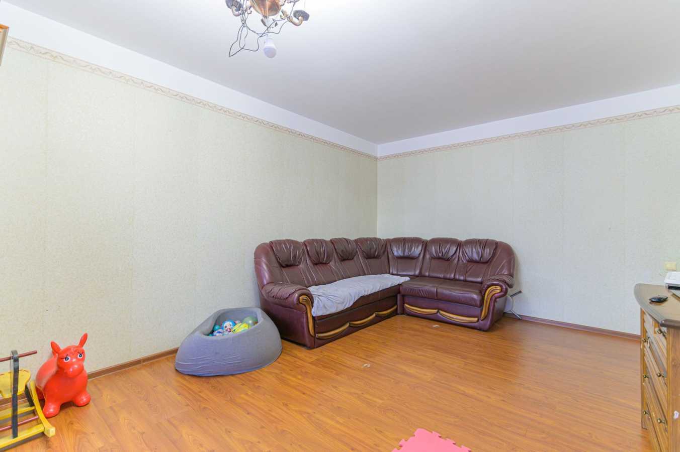 Продажа 3-комнатной квартиры 101 м², Здолбуновская ул., 3Г