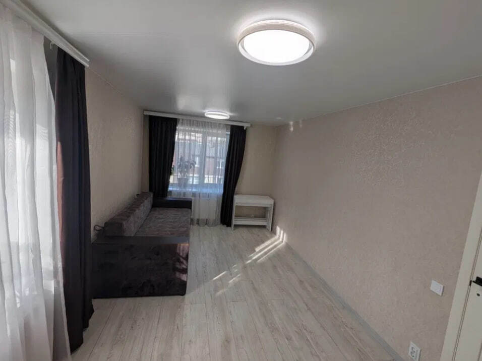 Продажа 2-комнатной квартиры 63 м², Героев Крут ул.