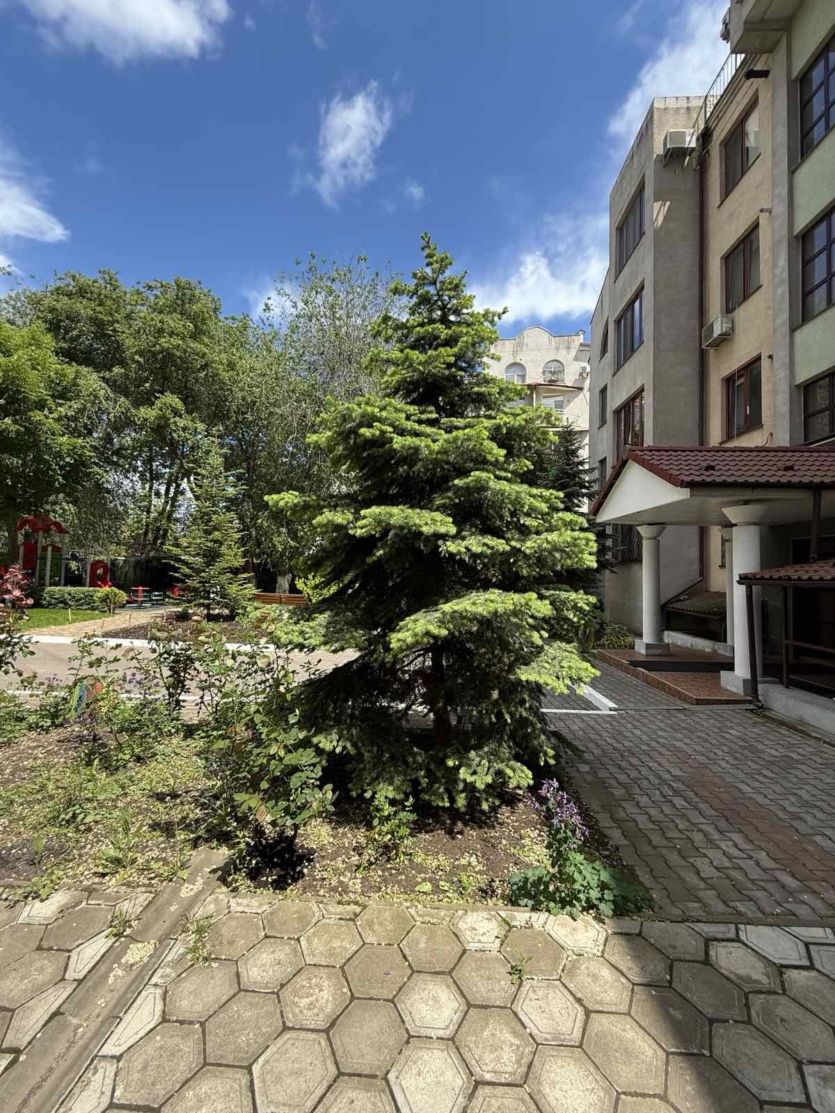 Продажа 3-комнатной квартиры 127 м², Педагогический пер., 3/2