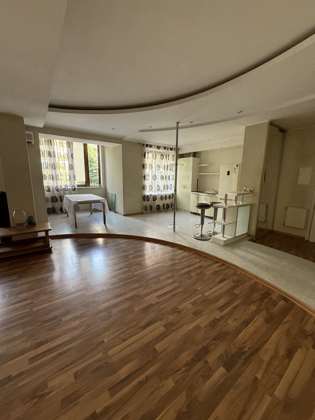 Продажа 3-комнатной квартиры 127 м², Педагогический пер., 3/2