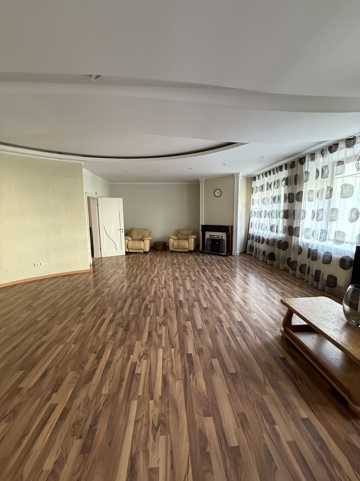 Продажа 3-комнатной квартиры 127 м², Педагогический пер., 3/2