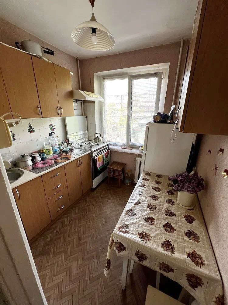 Продаж 2-кімнатної квартири 49.8 м², Харківська вул.