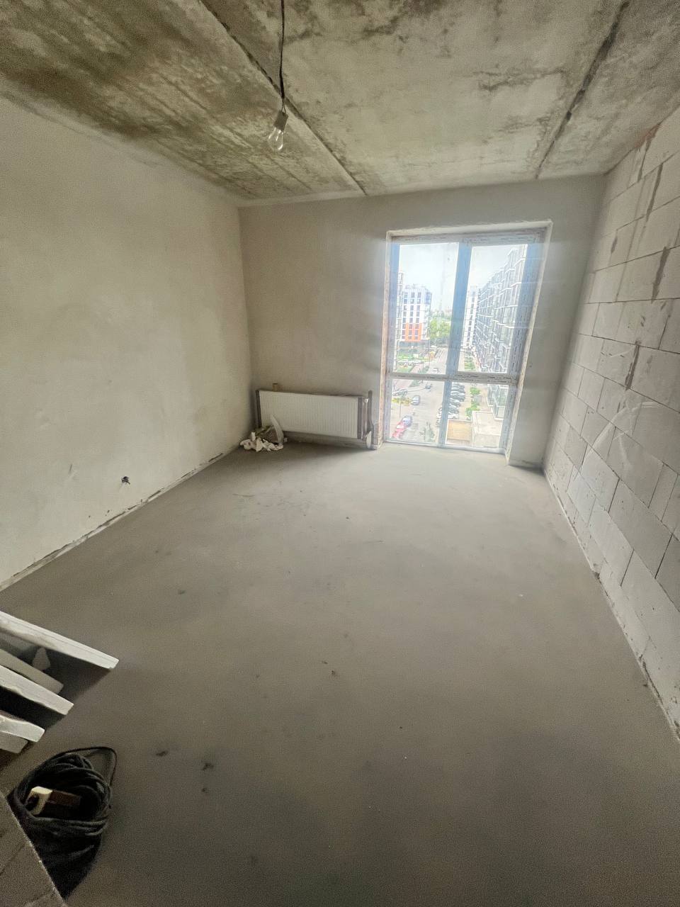 Продаж 2-кімнатної квартири 76.4 м², Привокзальна вул.