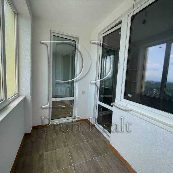 Продажа 2-комнатной квартиры 66 м², Голосеевский просп., 95А