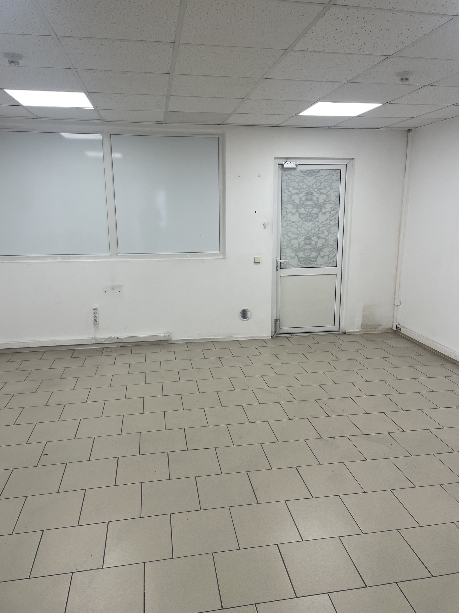 Аренда офиса 57 м², Ларисы Руденко ул., 6А