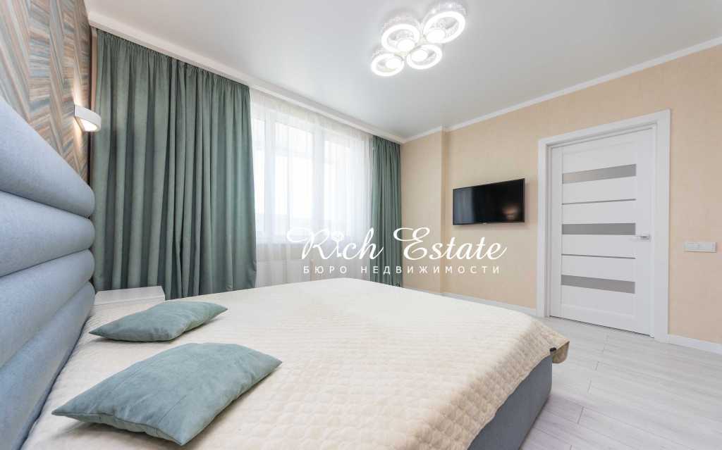 Аренда 3-комнатной квартиры 80 м², Сергея Данченко ул., 30