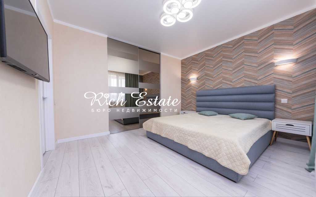 Аренда 3-комнатной квартиры 80 м², Сергея Данченко ул., 30