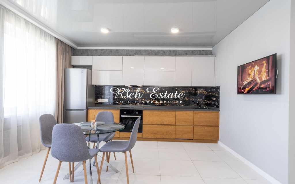 Аренда 3-комнатной квартиры 80 м², Сергея Данченко ул., 30