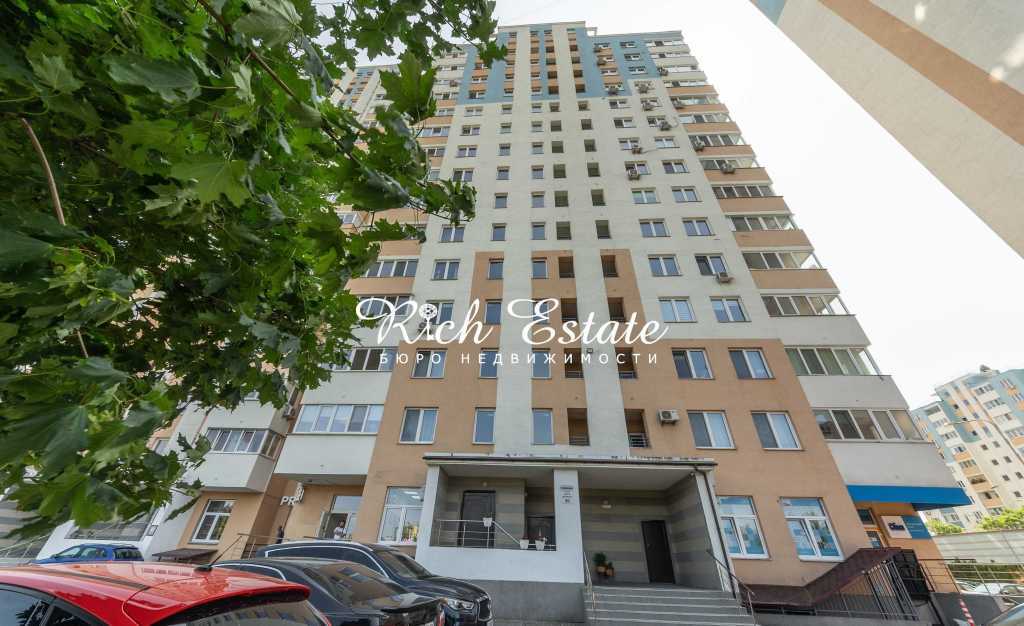 Аренда 3-комнатной квартиры 80 м², Сергея Данченко ул., 30