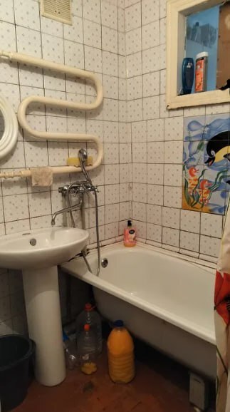 Продаж 2-кімнатної квартири 43 м², Новомістинська вул.