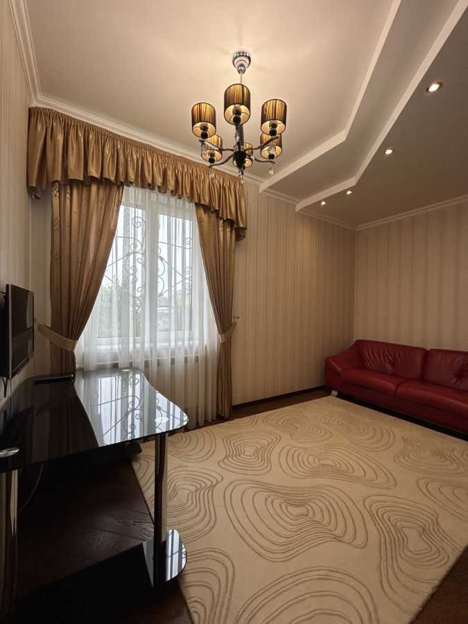Продажа дома 289 м², Согласия ул., 1