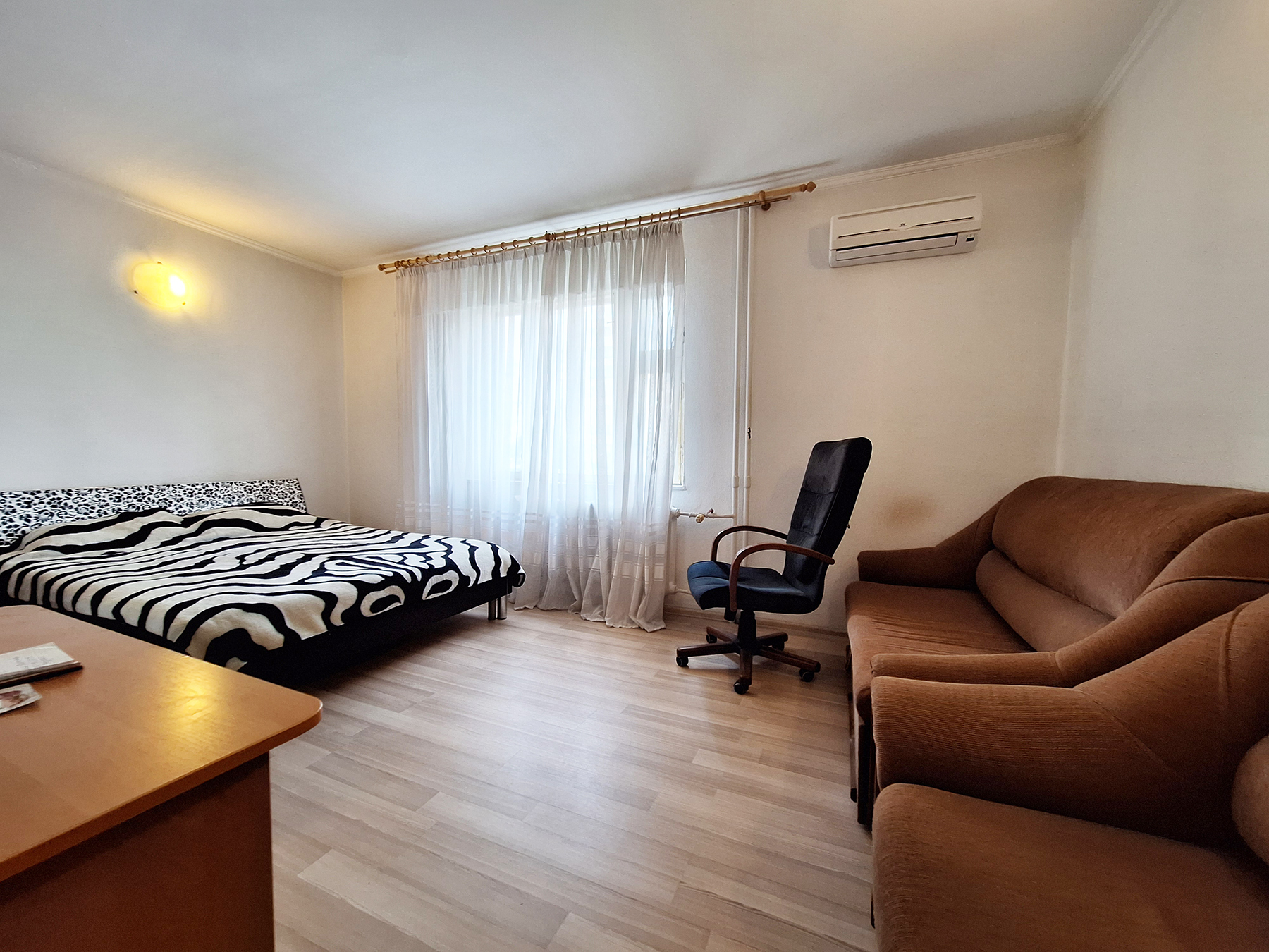 Продажа 2-комнатной квартиры 64 м², Ларисы Руденко ул., 10Г
