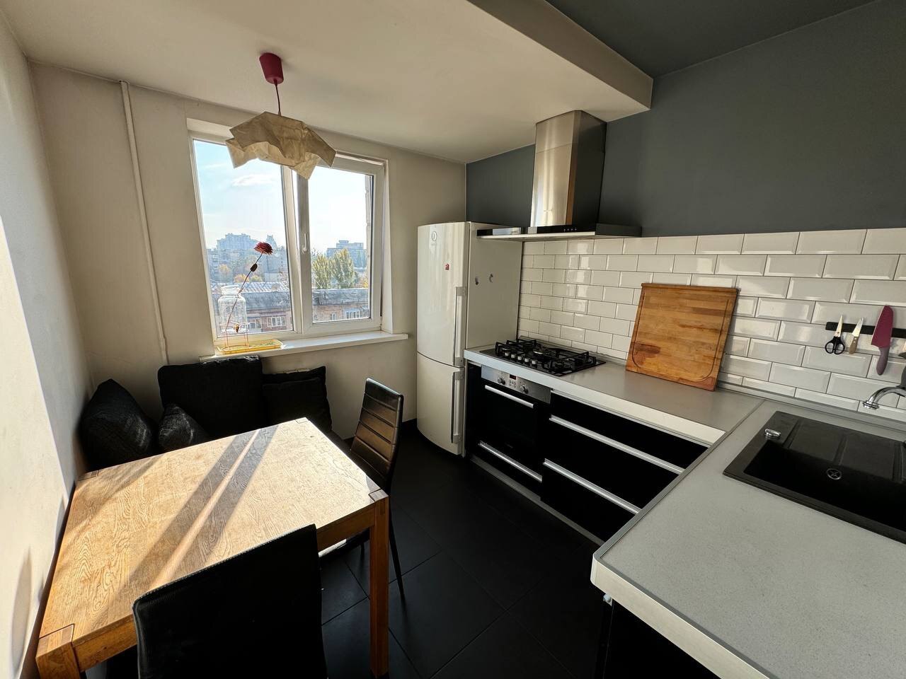 Оренда 2-кімнатної квартири 55 м², Дегтярівська вул., 6