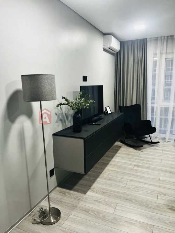 Продажа 1-комнатной квартиры 41 м², Михаила Максимовича ул., 24