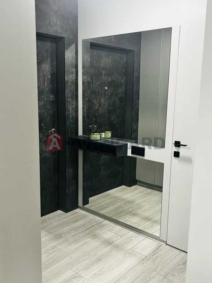 Продажа 1-комнатной квартиры 41 м², Михаила Максимовича ул., 24