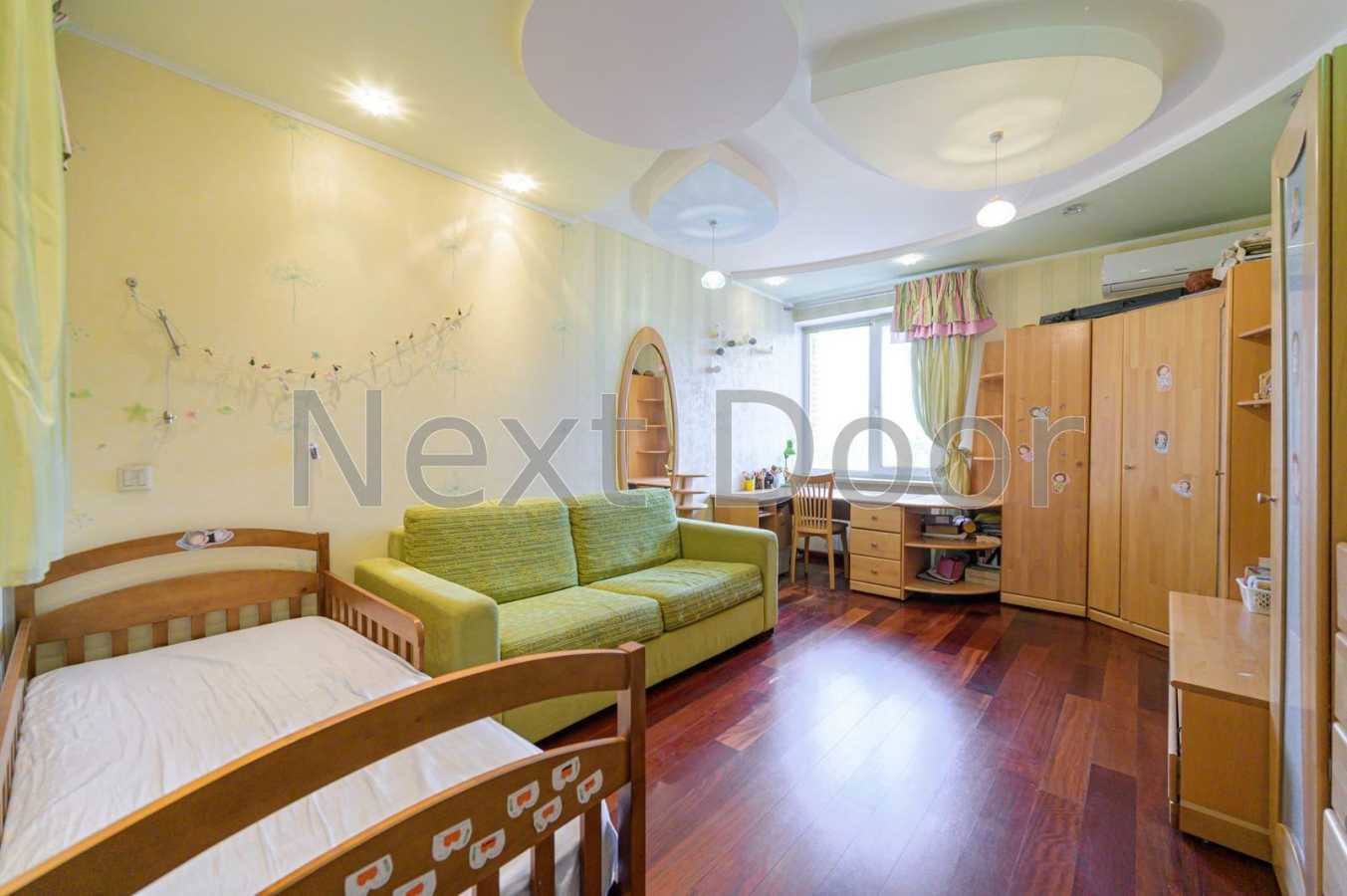 Продаж 3-кімнатної квартири 140.2 м², Степана Руданського вул., 4-6