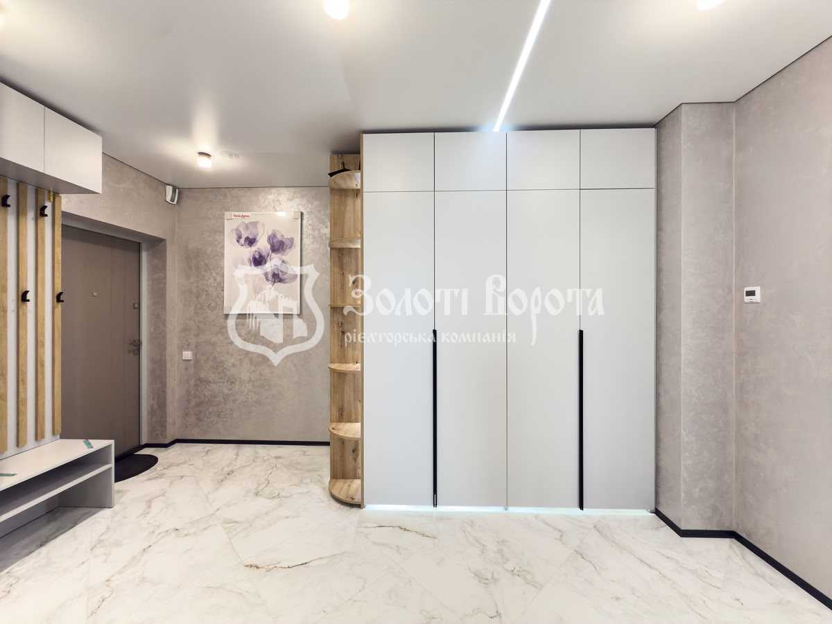 Продажа 1-комнатной квартиры 55 м², Днепровская наб., 15ж