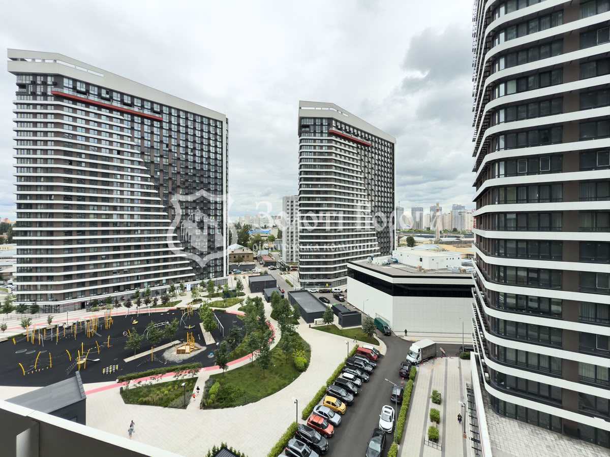 Продажа 1-комнатной квартиры 55 м², Днепровская наб., 15ж