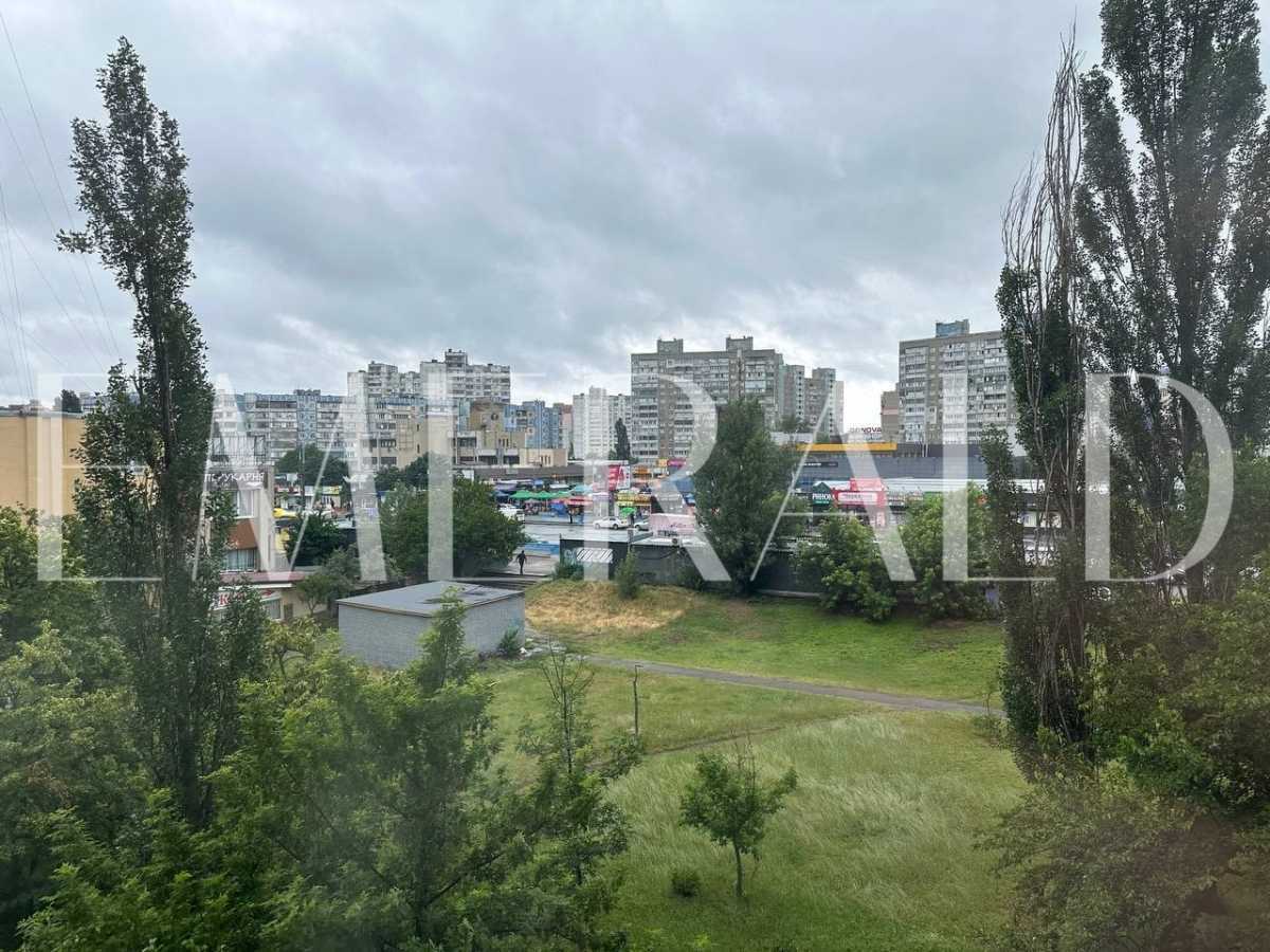 Продажа 2-комнатной квартиры 51.1 м², Владимира Маяковского просп., 8