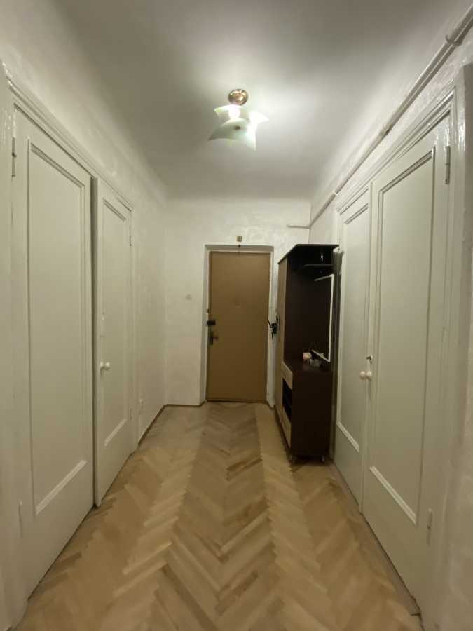 Продажа 3-комнатной квартиры 74 м², Строителей ул., 38/14