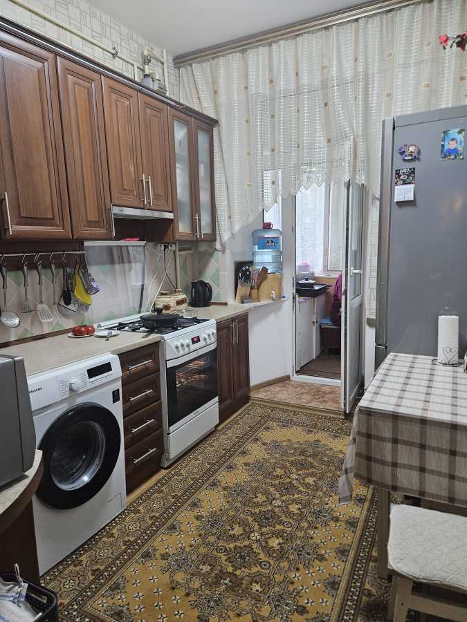 Продаж 3-кімнатної квартири 74 м², Щекавицька вул., 44