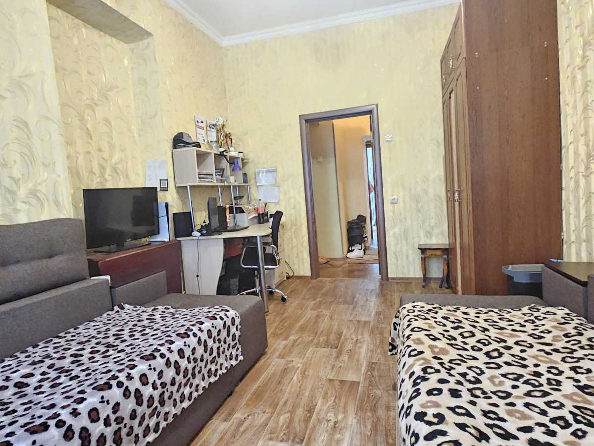 Продаж 3-кімнатної квартири 74 м², Щекавицька вул., 44