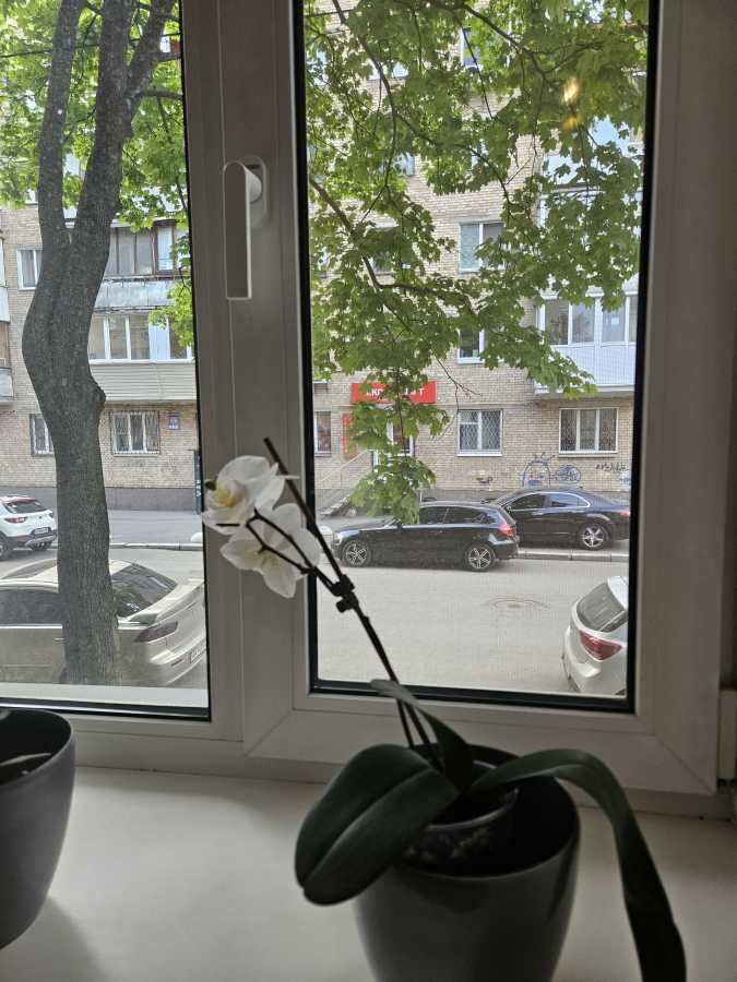 Продаж 3-кімнатної квартири 74 м², Щекавицька вул., 44