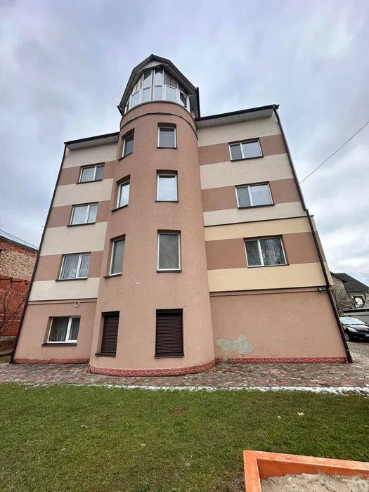 Продажа 2-комнатной квартиры 64.4 м²