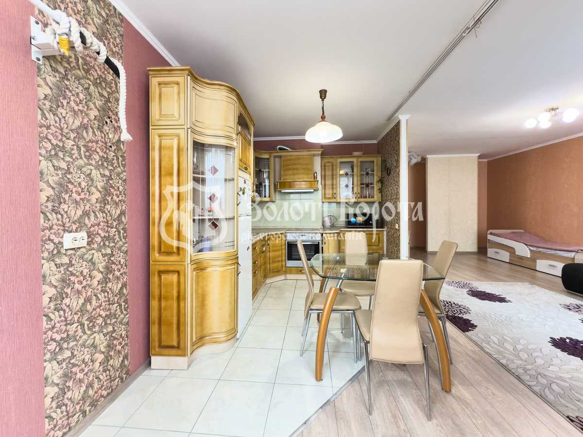 Продаж 1-кімнатної квартири 47 м², Олени Пчілки вул., 6
