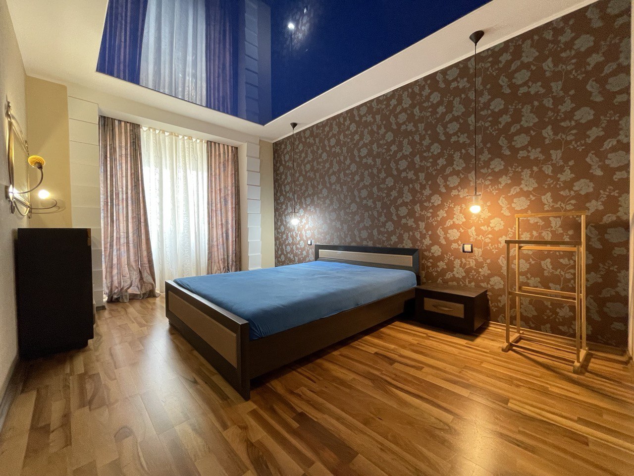 Продажа 3-комнатной квартиры 98 м², Новочерчицкая ул., 27