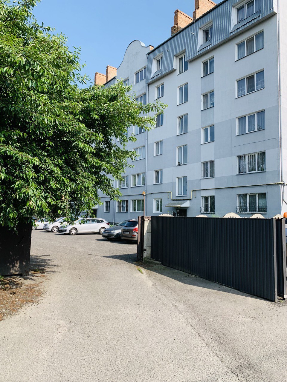 Продажа 3-комнатной квартиры 98 м², Новочерчицкая ул., 27