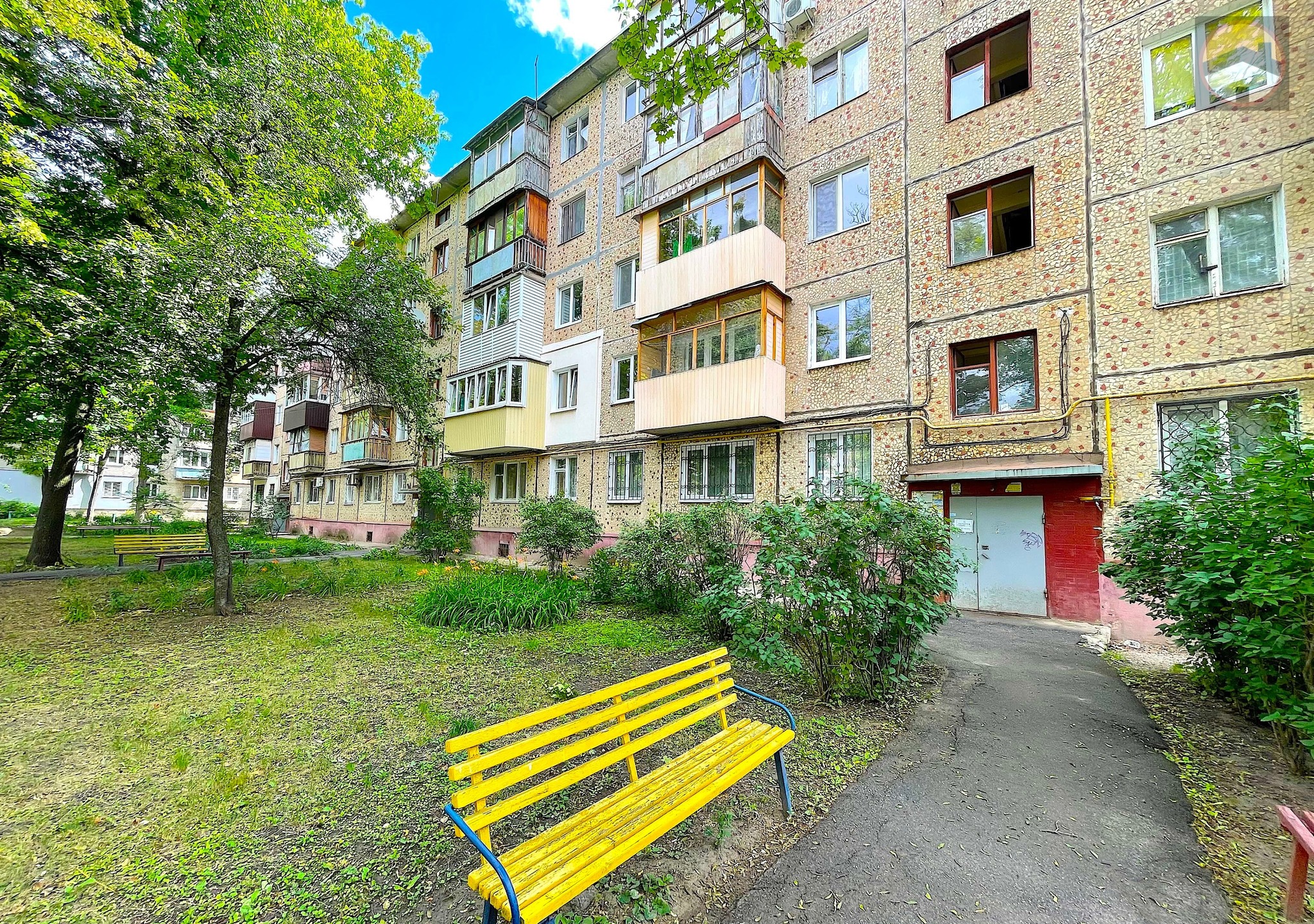 Продаж 2-кімнатної квартири 45 м², Стадіонний про-д, 4/1