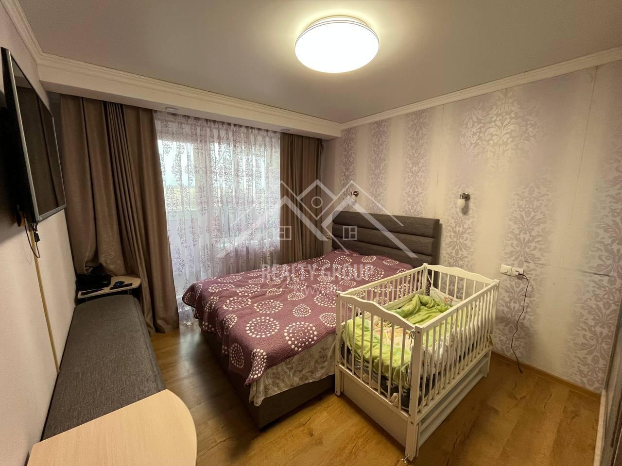 Продаж 4-кімнатної квартири 86 м²