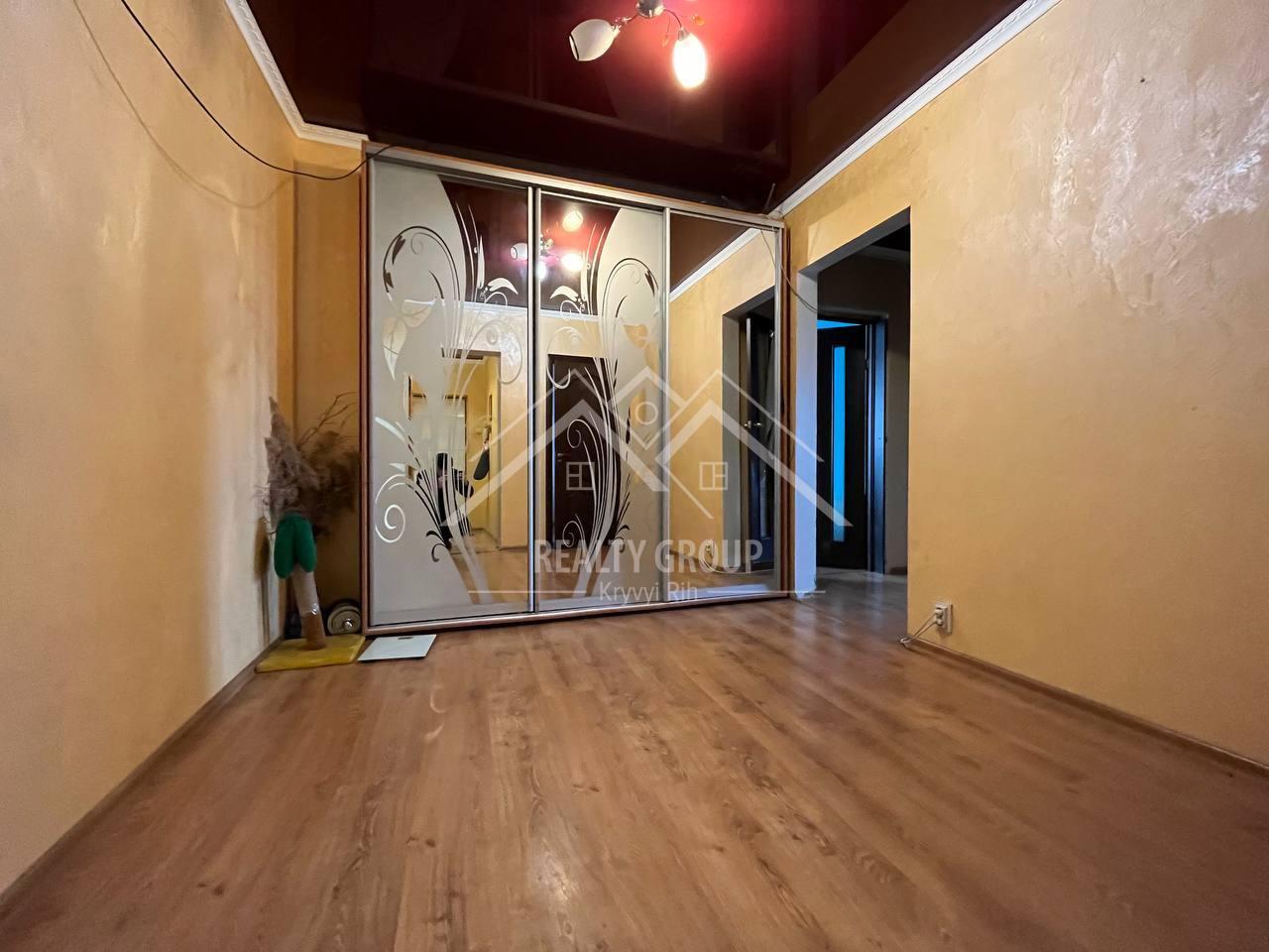 Продаж 4-кімнатної квартири 86 м²
