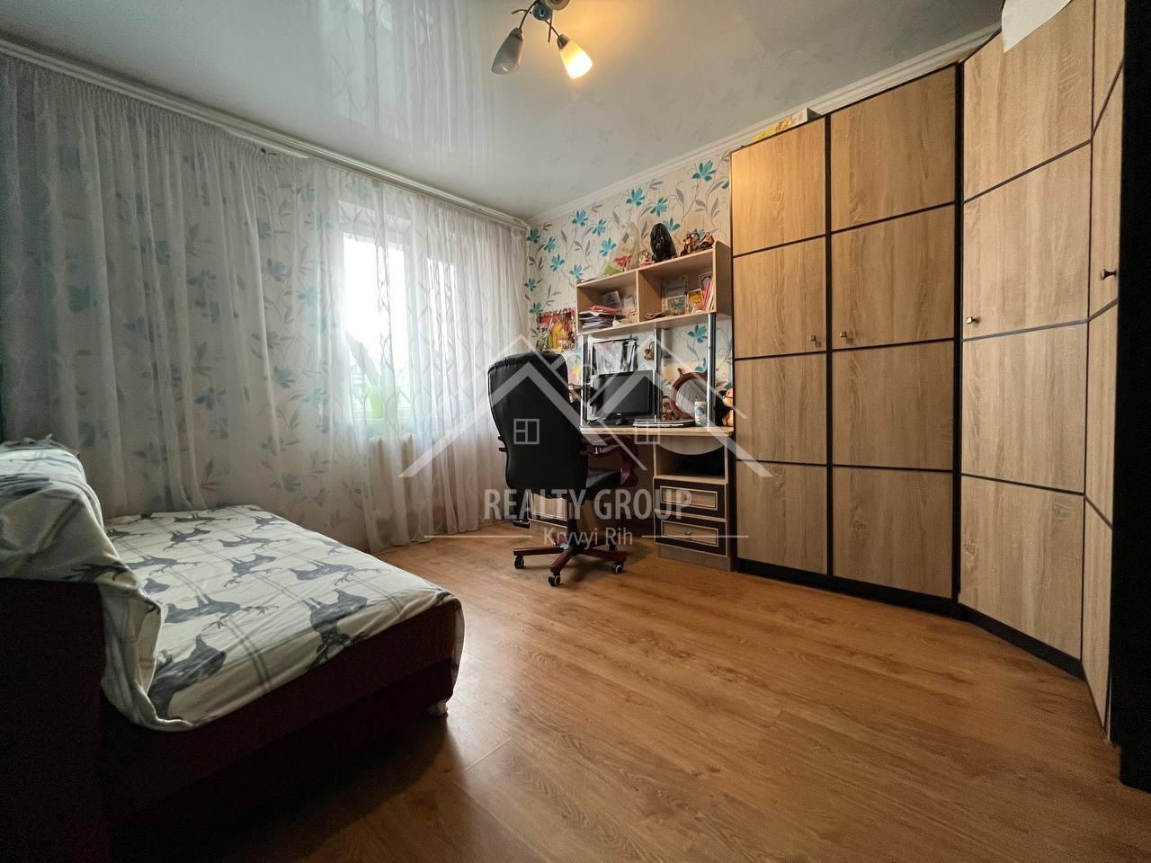Продаж 4-кімнатної квартири 86 м²
