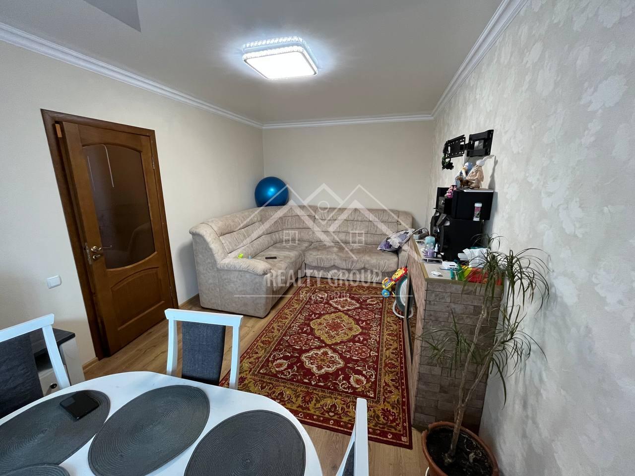 Продаж 4-кімнатної квартири 86 м²