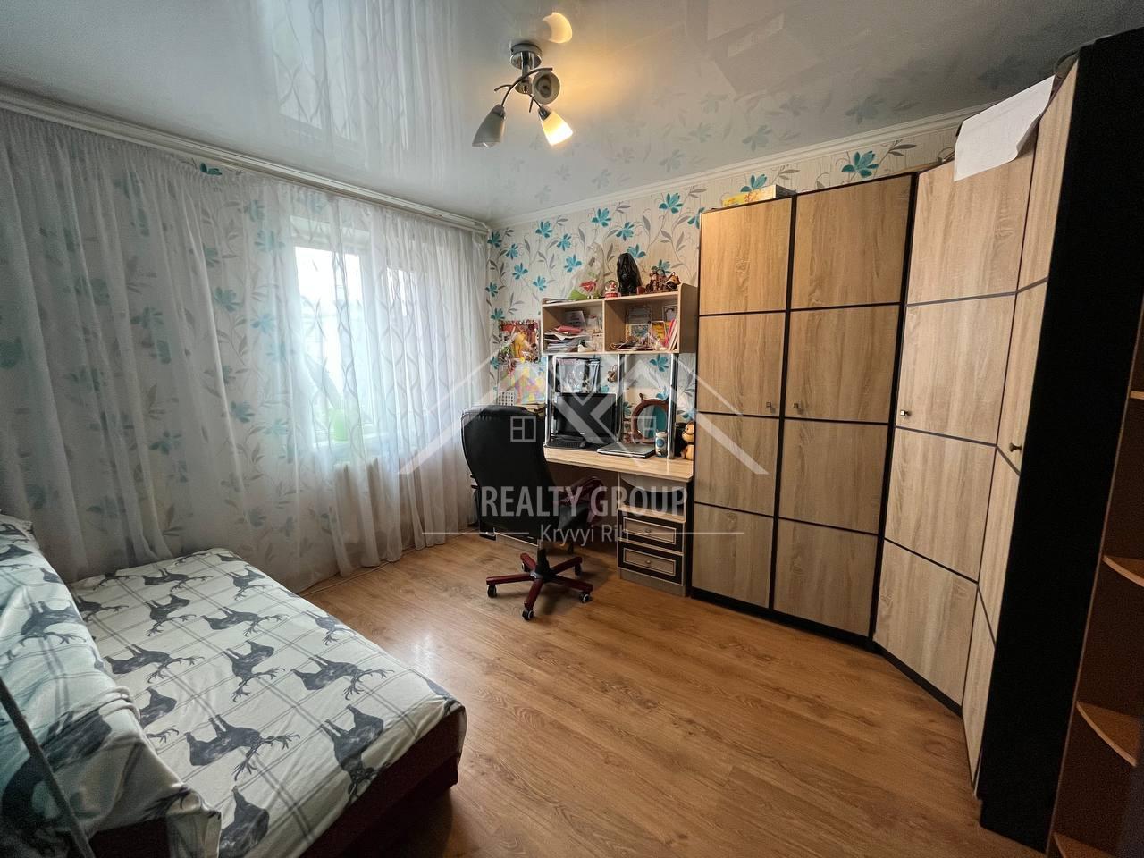 Продаж 4-кімнатної квартири 86 м²
