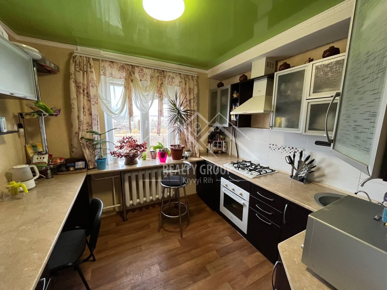 Продаж 4-кімнатної квартири 86 м²