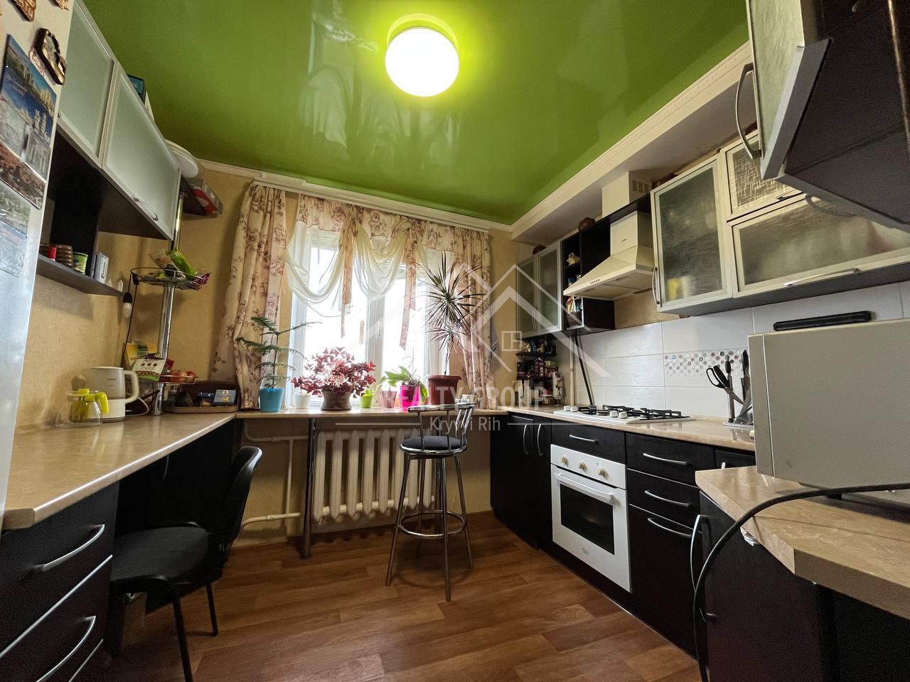 Продаж 4-кімнатної квартири 86 м²